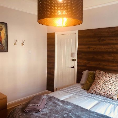 Maritime Pods Hotell Portsmouth Exteriör bild